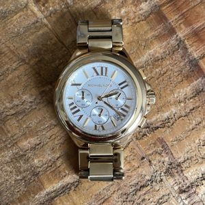 Michael Kors Bradshaw watch gold with white face